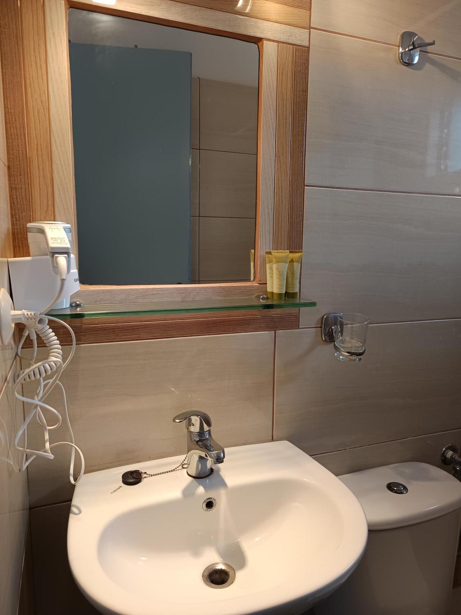 Olga Studios Olympiakí Aktí Exteriör bild